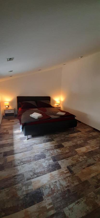 Apartmani Petar I Luka Bakar Exterior foto