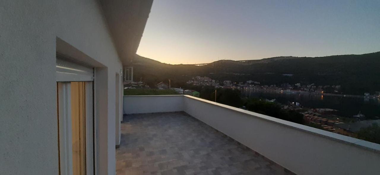 Apartmani Petar I Luka Bakar Exterior foto