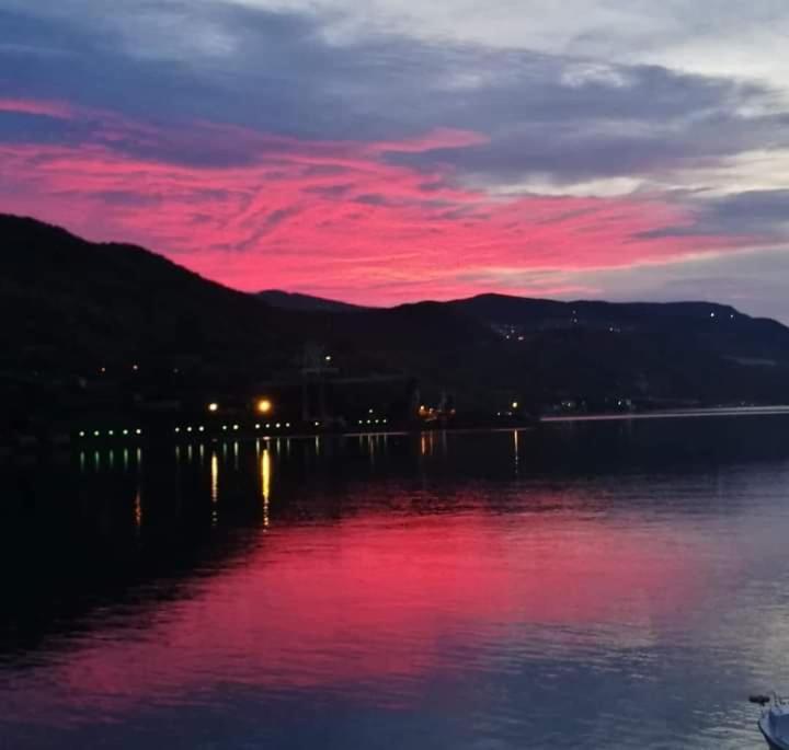 Apartmani Petar I Luka Bakar Exterior foto