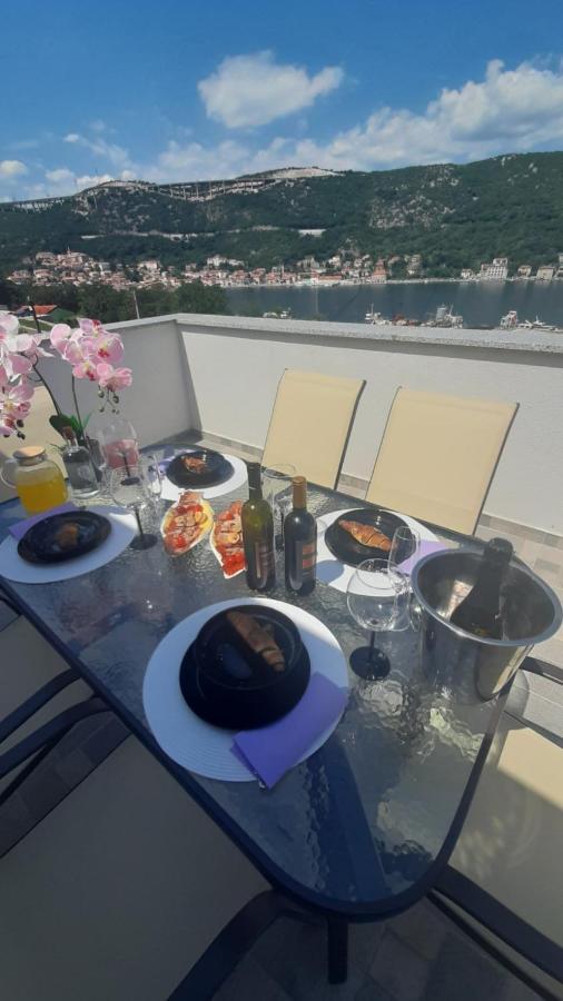Apartmani Petar I Luka Bakar Exterior foto