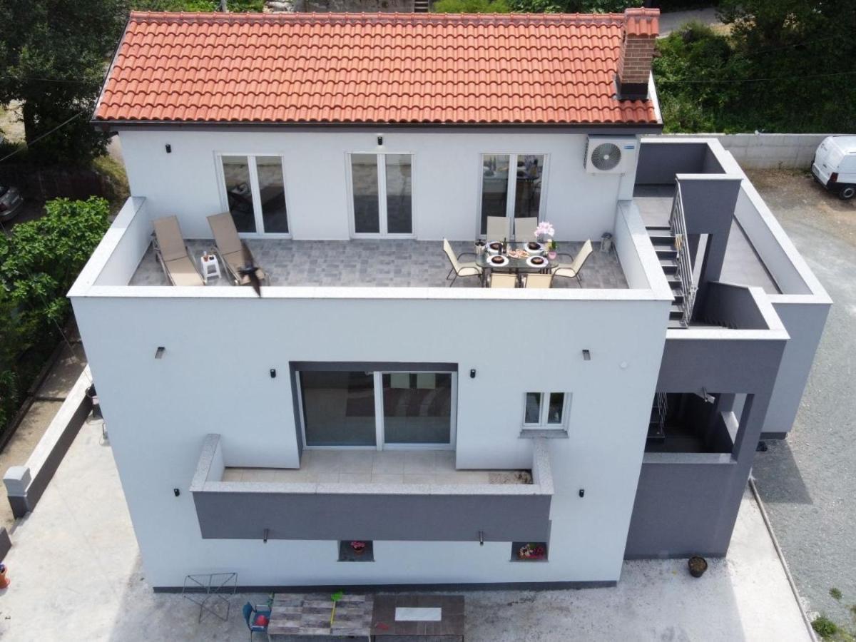 Apartmani Petar I Luka Bakar Exterior foto