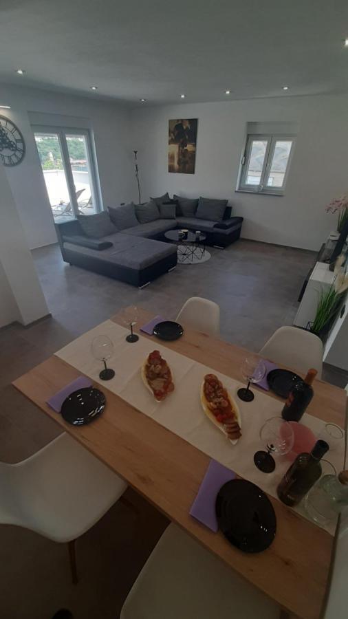 Apartmani Petar I Luka Bakar Exterior foto