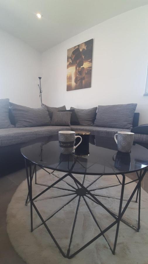 Apartmani Petar I Luka Bakar Exterior foto